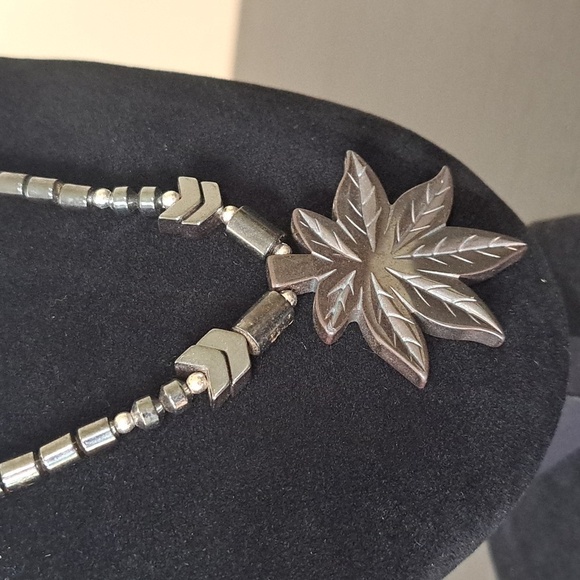 Hematite Weed Pot Leaf Necklace with Barrel Closure - Picture 3 of 9